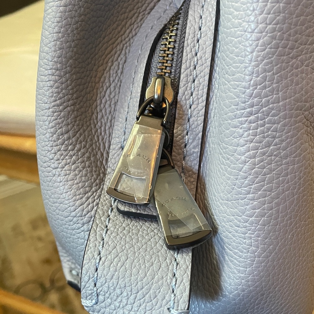 Coach Dalton Bag 31 in Mist/Gunmetal NWT - Picture 6 of 17